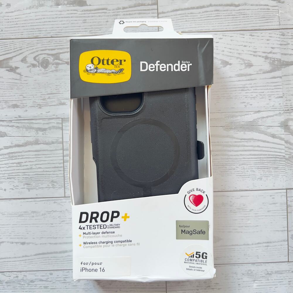 Otterbox Defender Series iPhone 16 MagSafe Case - New Open Box